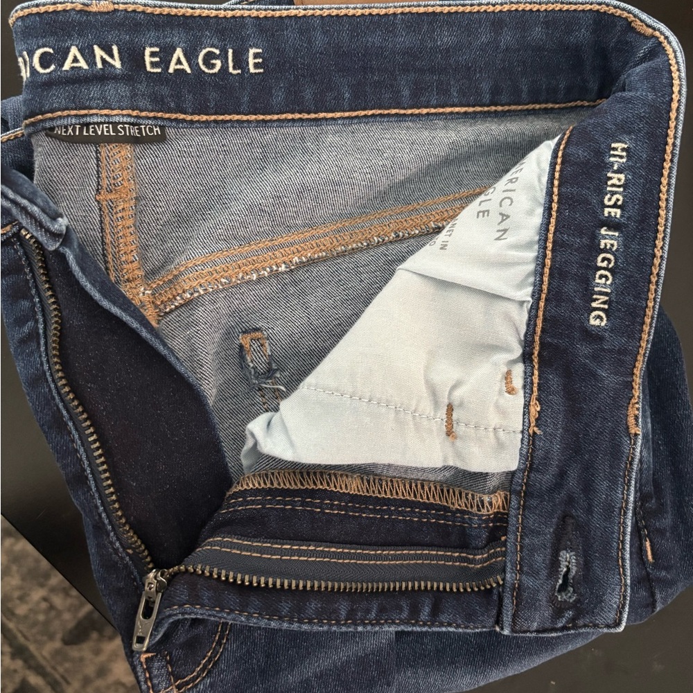 American Eagle Outfitters Women's Dark Blue High Rise Jegging - Picture 4 of 4